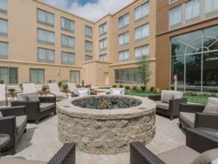 Courtyard Nashua